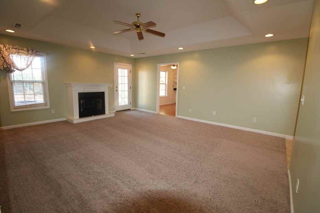 305 Trillium Ln - Photo 4 of 36