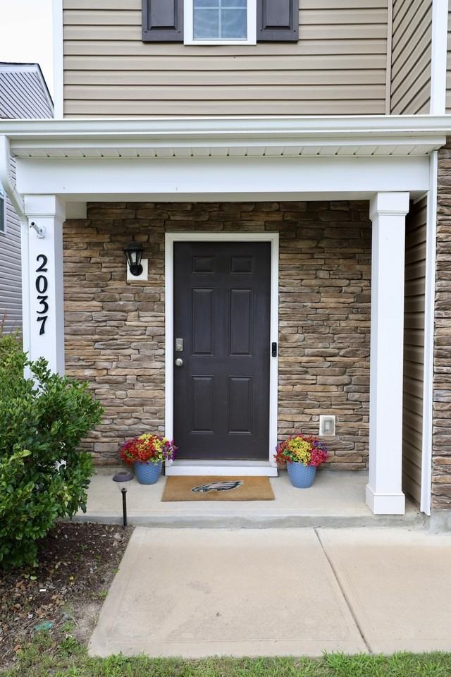 2037 Elmridge Rd - Photo 5 of 50