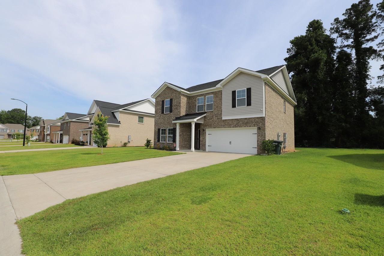 870 Curlew Cir - Photo 3 of 50