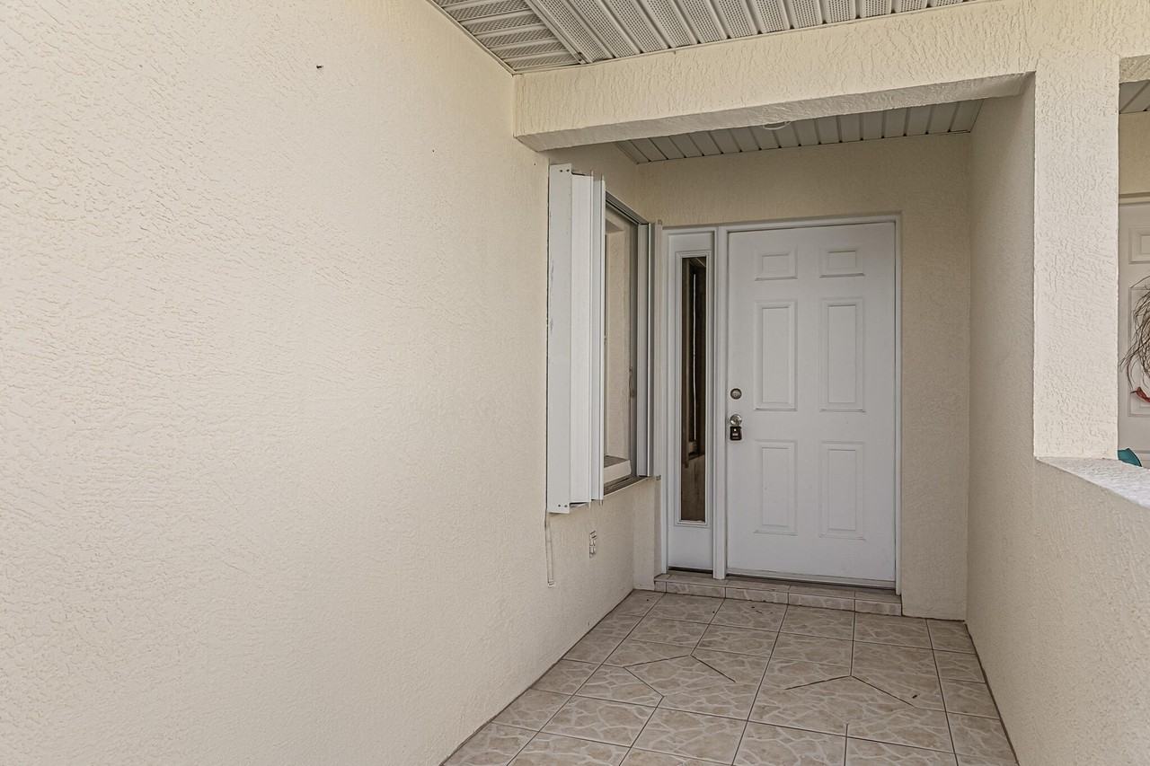 277 Coastal Hill Dr - Photo 5 of 38