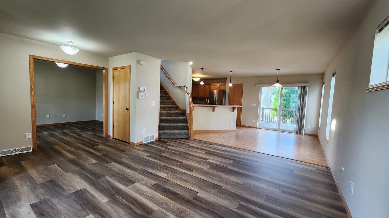9412 Briar Haven Dr - Photo 4 of 43