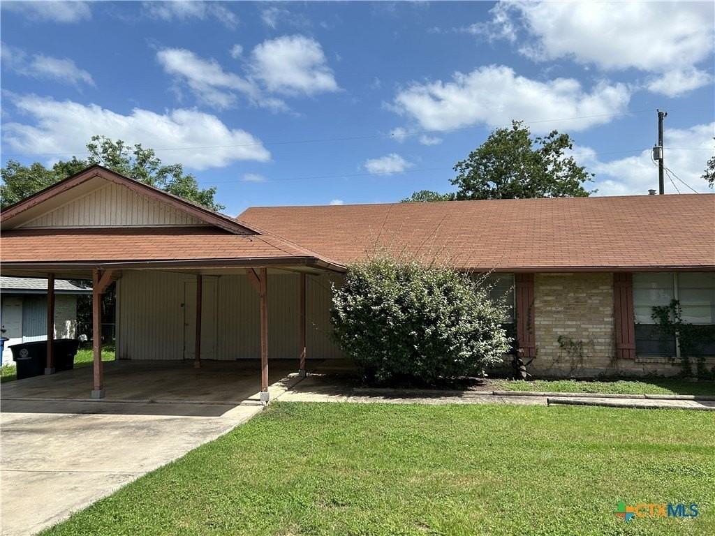 317 Briarwood Dr - Photo 2 of 26