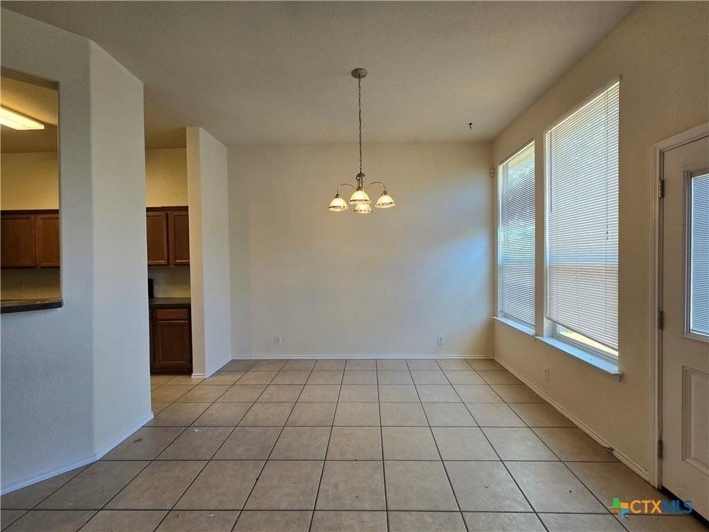 345 Placid Mdw - Photo 7 of 25
