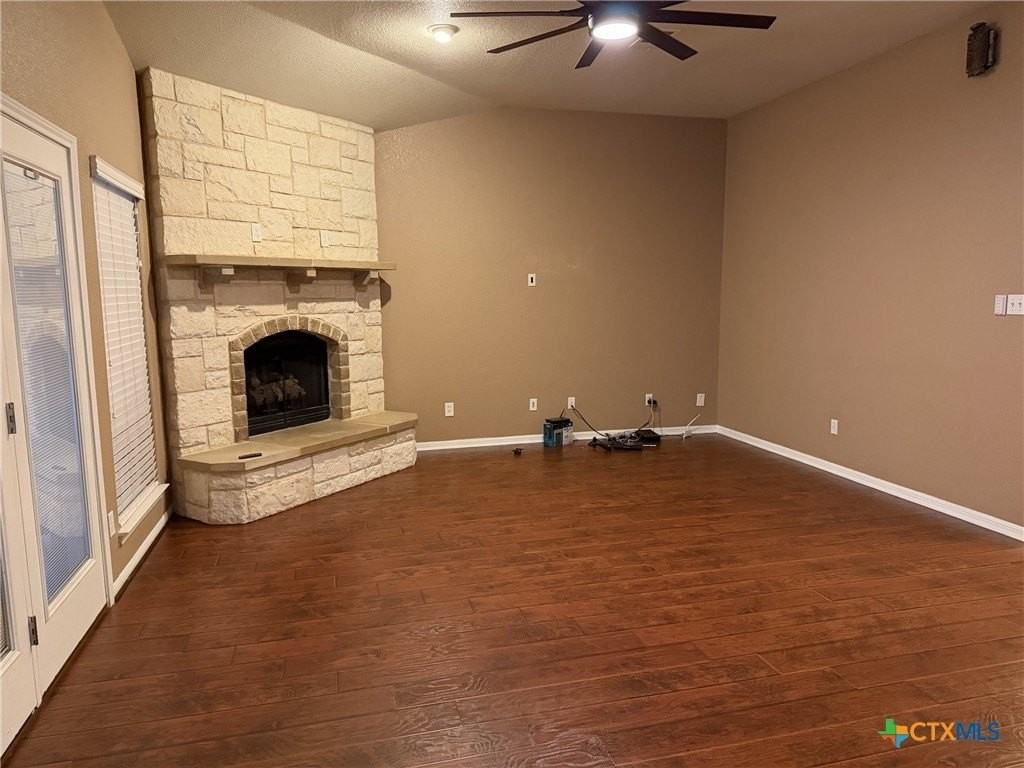 621 S Roy Reynolds Dr - Photo 3 of 29