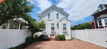 featured image of 26 Carey St