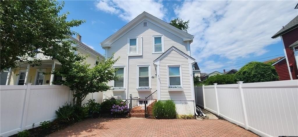 26 Carey St - Photo 2 of 24