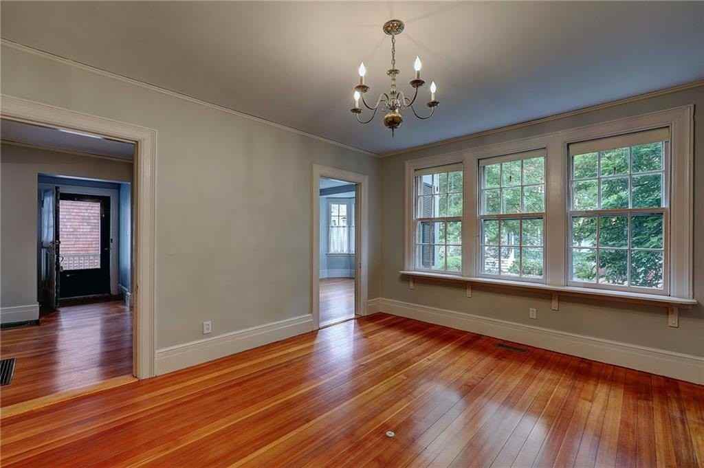 16 Elton St - Photo 5 of 25