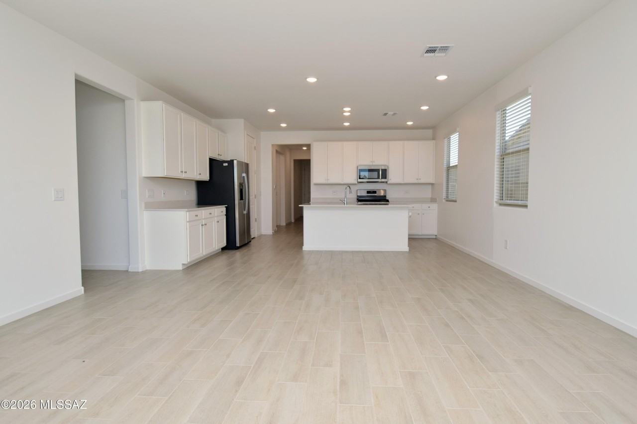 10703 W Walker Brown Dr - Photo 5 of 32