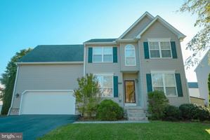 featured image of 151 Redstone Ct