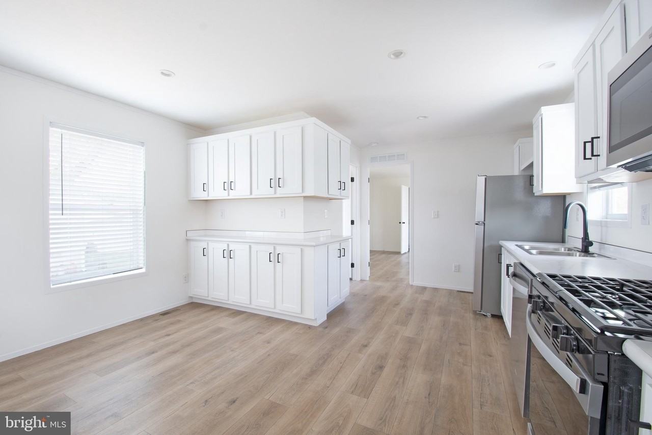 11304 5th St - Photo 4 of 18