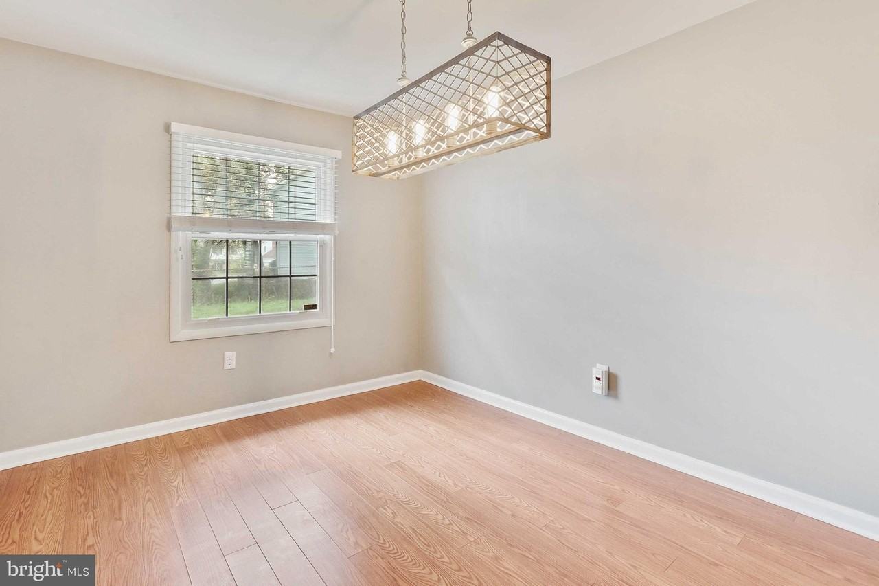 7919 Tower Court Rd - Photo 7 of 31