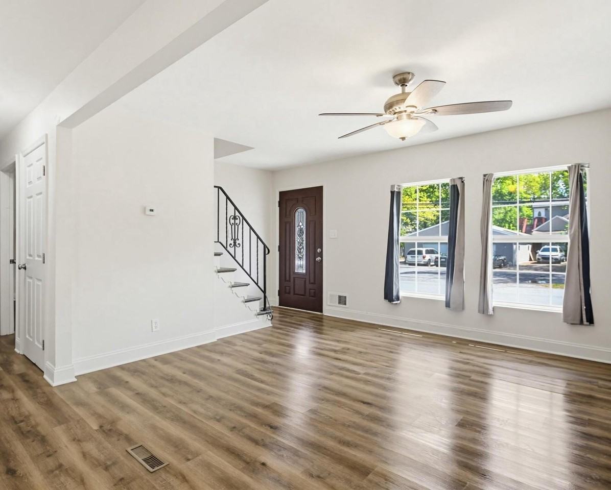 619 Old Stage Rd - Photo 4 of 38