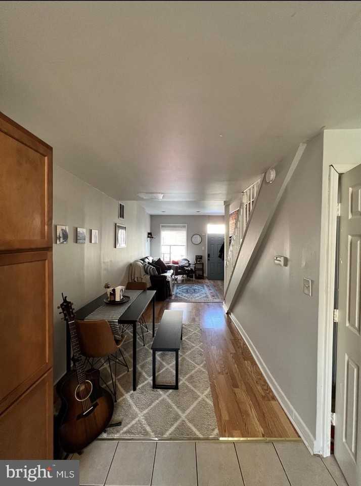 136 N Curley St - Photo 7 of 17