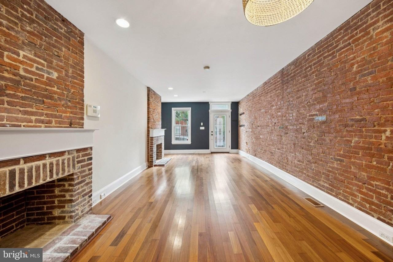1814 E Pratt St - Photo 4 of 36