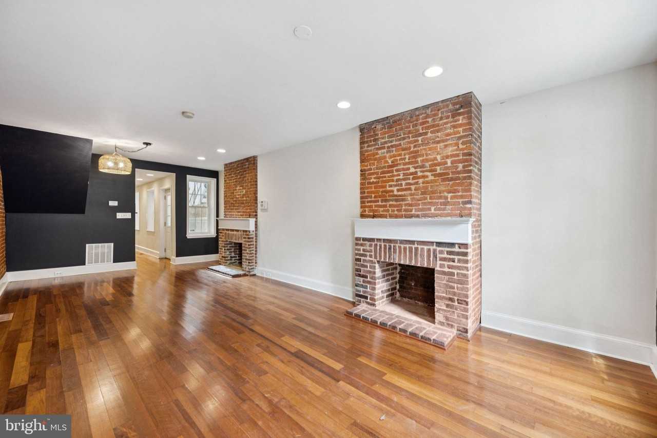 1814 E Pratt St - Photo 5 of 36