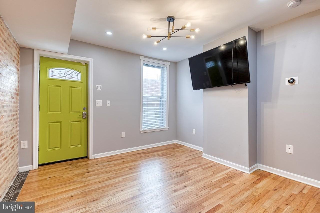 634 Wyeth St - Photo 3 of 14
