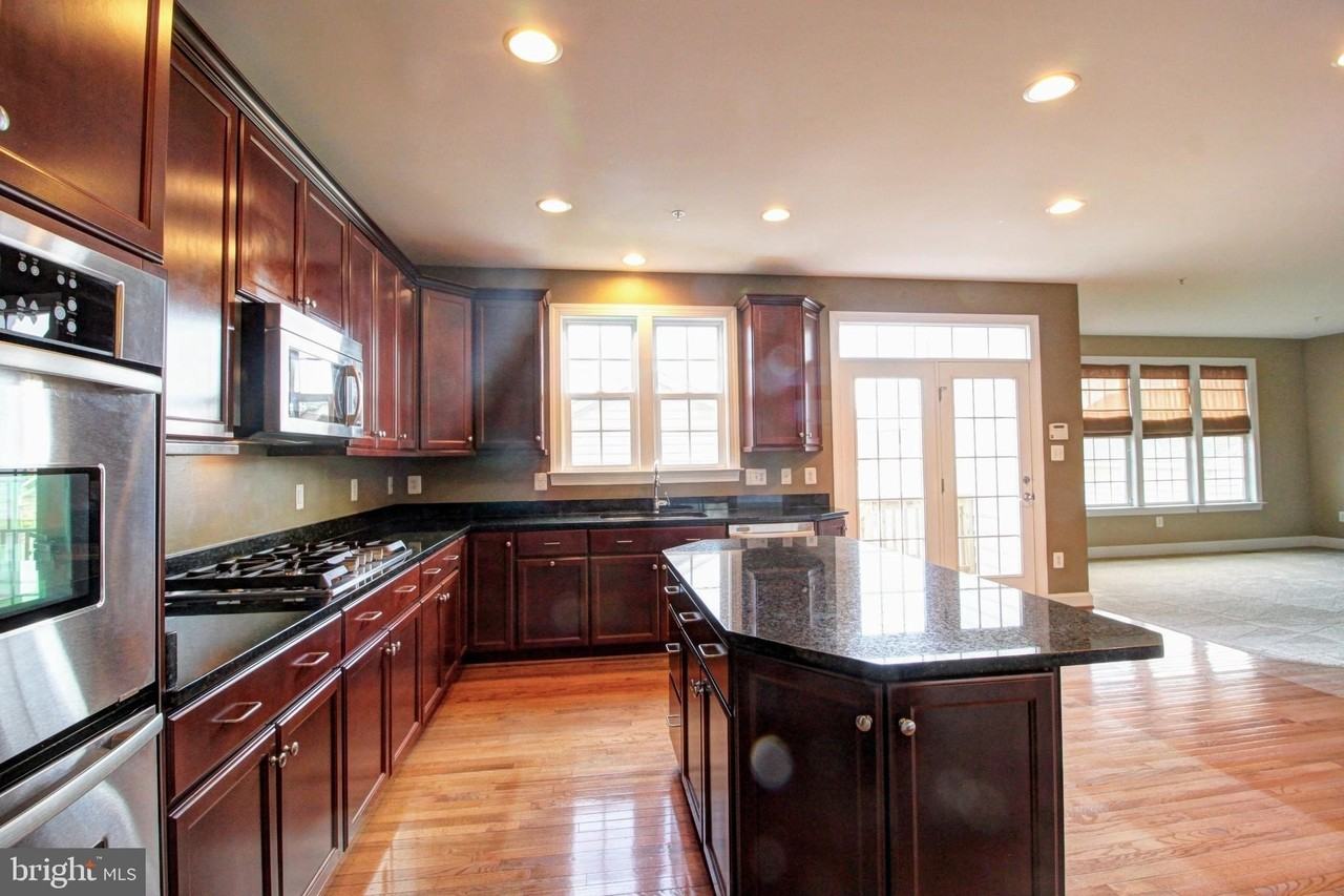 4105 Brushfield Dr - Photo 3 of 25
