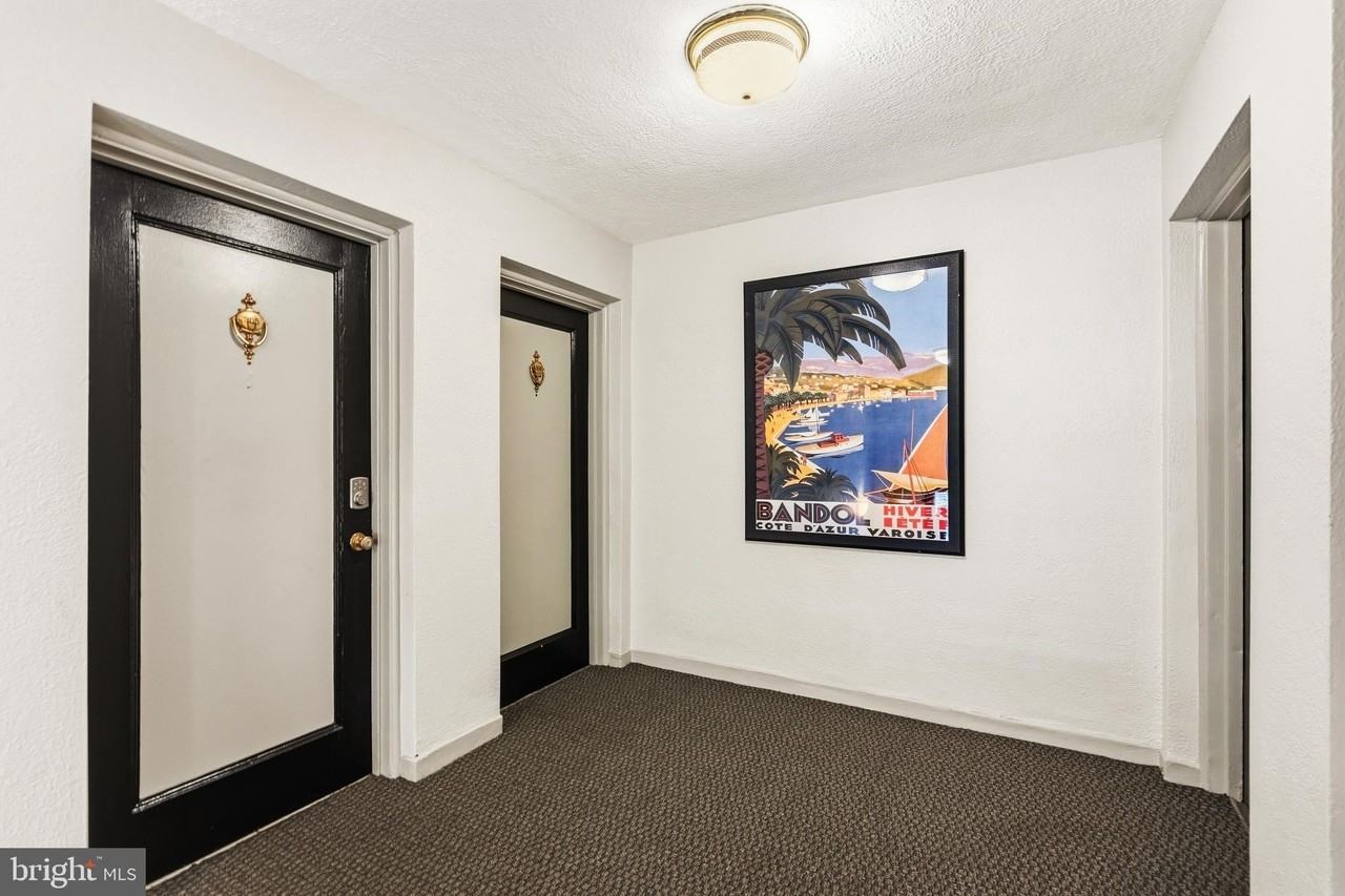 7034 Strathmore St #306 - Photo 3 of 22