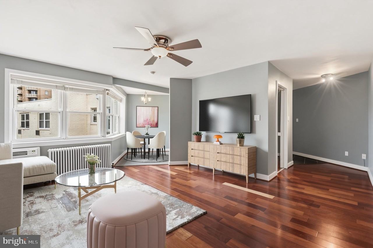 7034 Strathmore St #306 - Photo 4 of 22