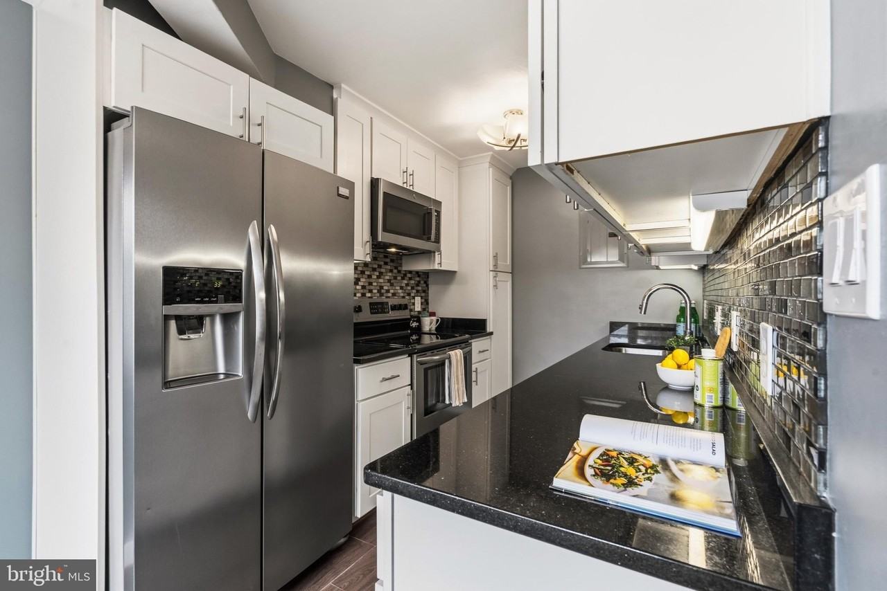 7034 Strathmore St #306 - Photo 6 of 22