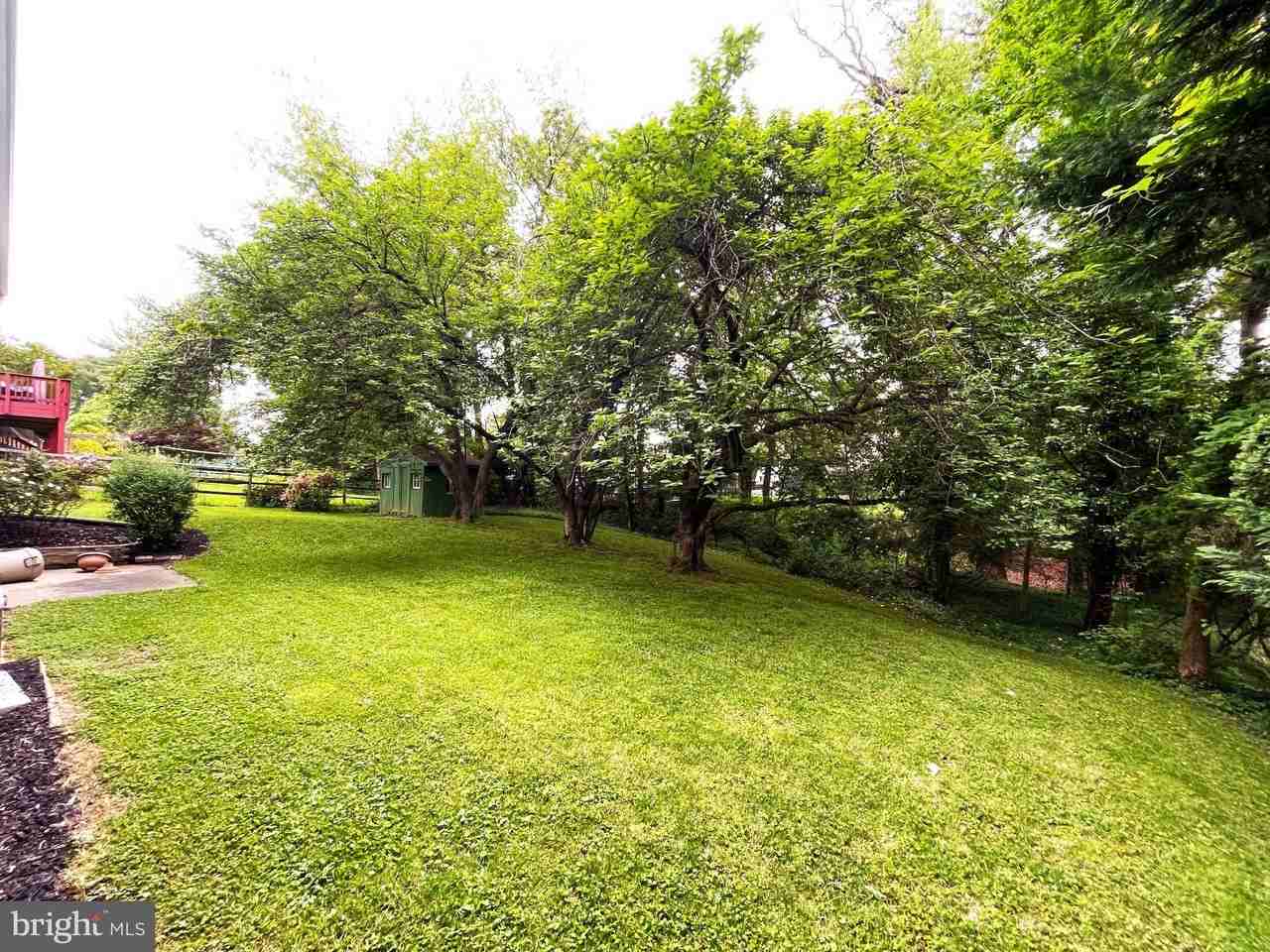 8410 Buckhannon Dr - Photo 6 of 30