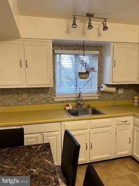 825 Summit Chase Dr - Photo 4 of 16