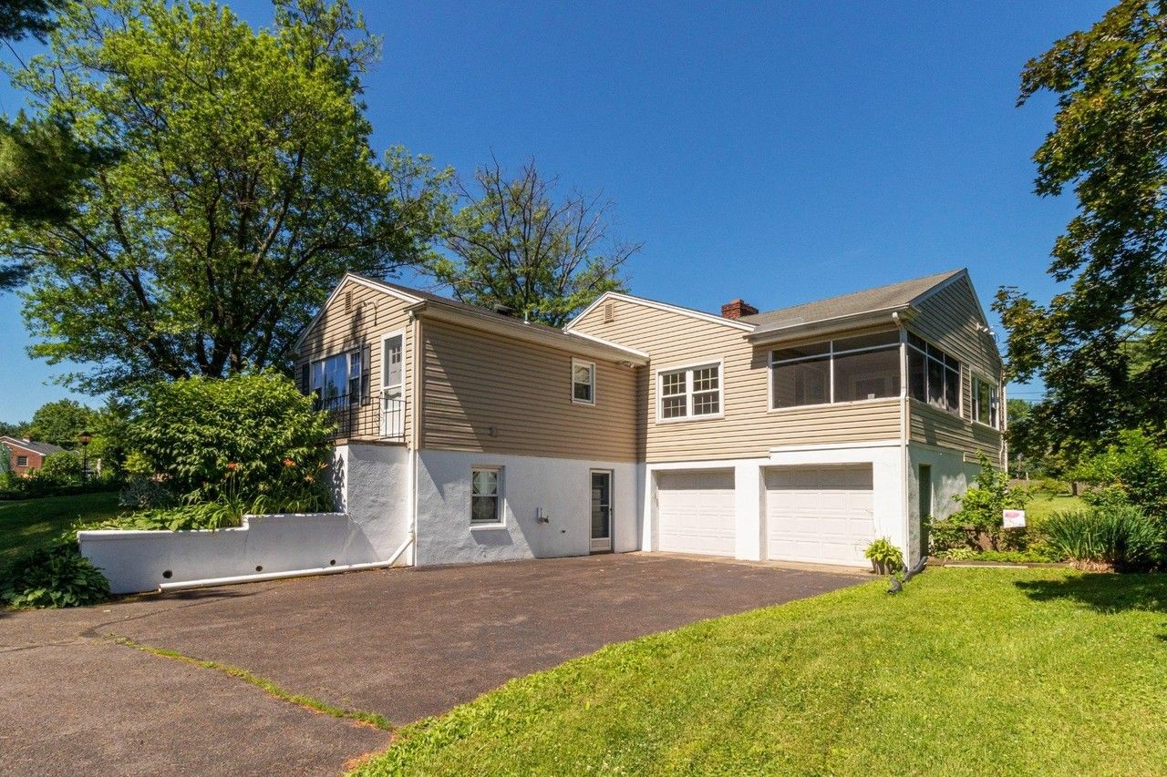 4 Scammell Dr - Photo 3 of 26