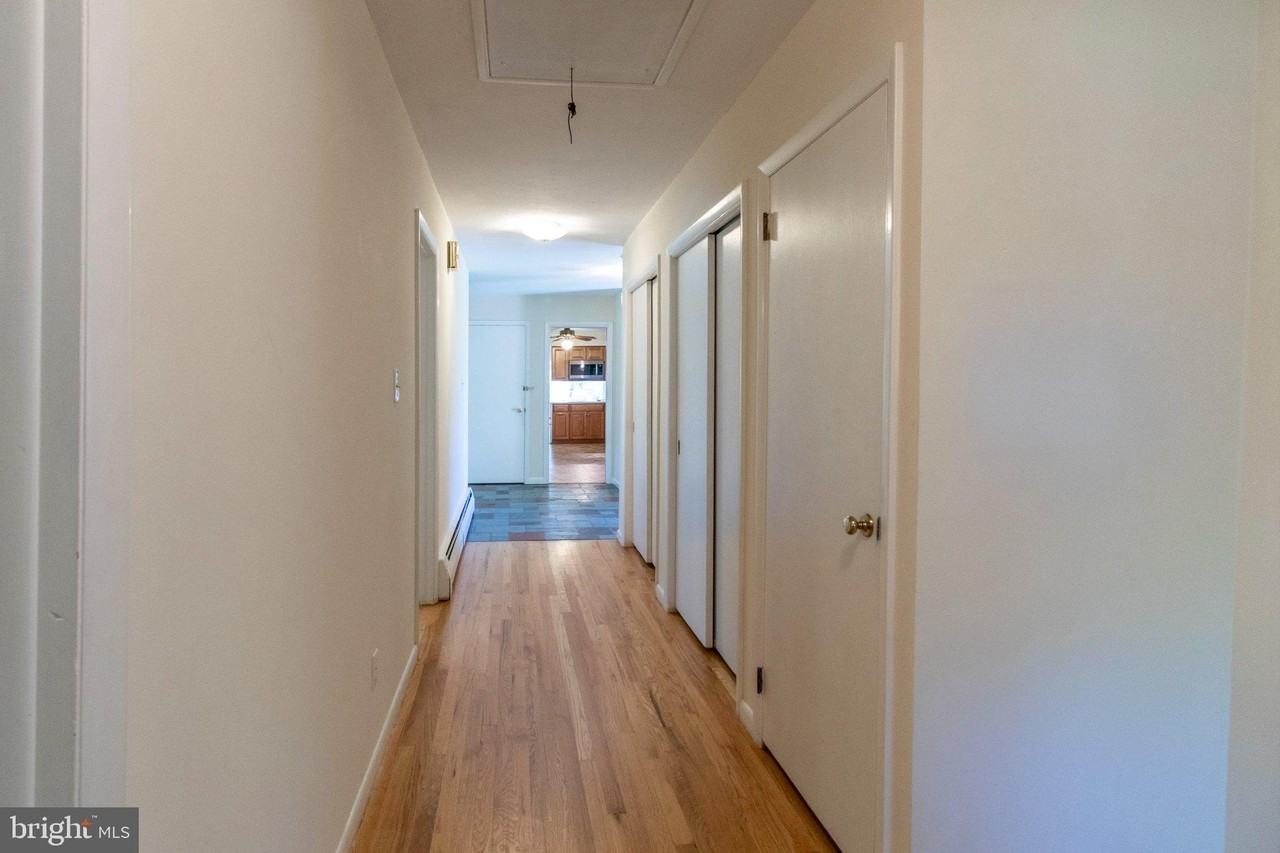 4 Scammell Dr - Photo 5 of 26