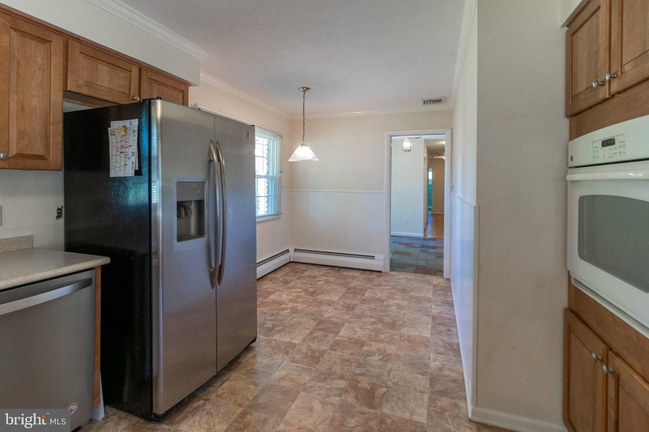 4 Scammell Dr - Photo 7 of 26