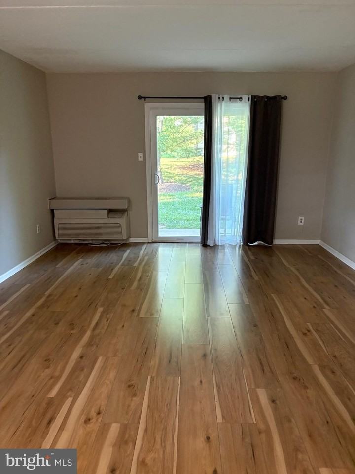 440 S State St #G1 - Photo 2 of 5