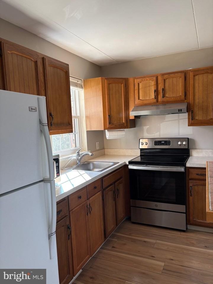 440 S State St #G1 - Photo 3 of 5