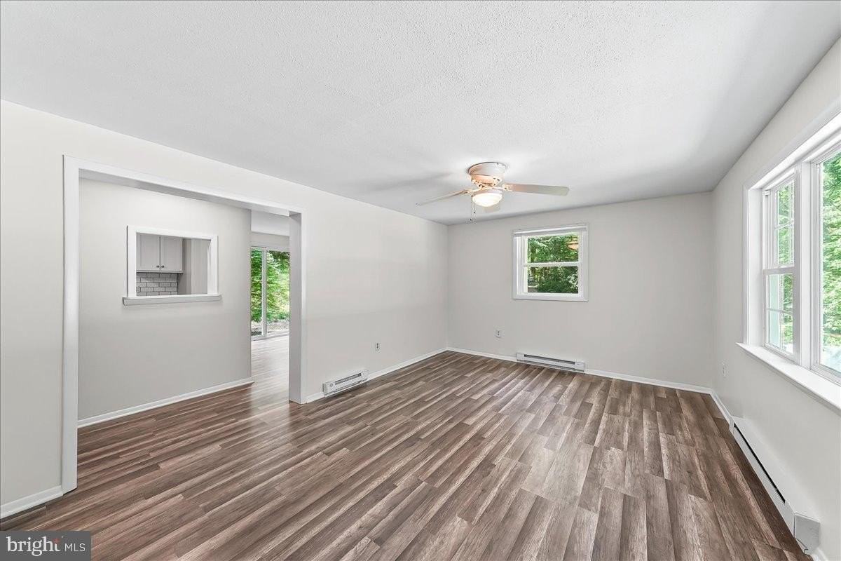 436 Spackman Ln - Photo 6 of 23