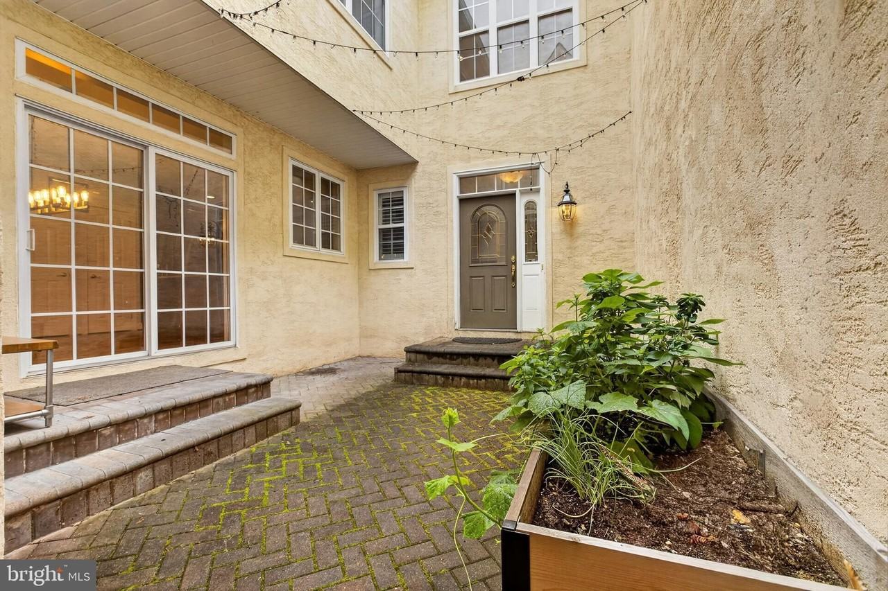 16 Oak Leaf Ln - Photo 6 of 50