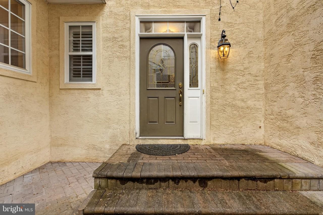 16 Oak Leaf Ln - Photo 7 of 50