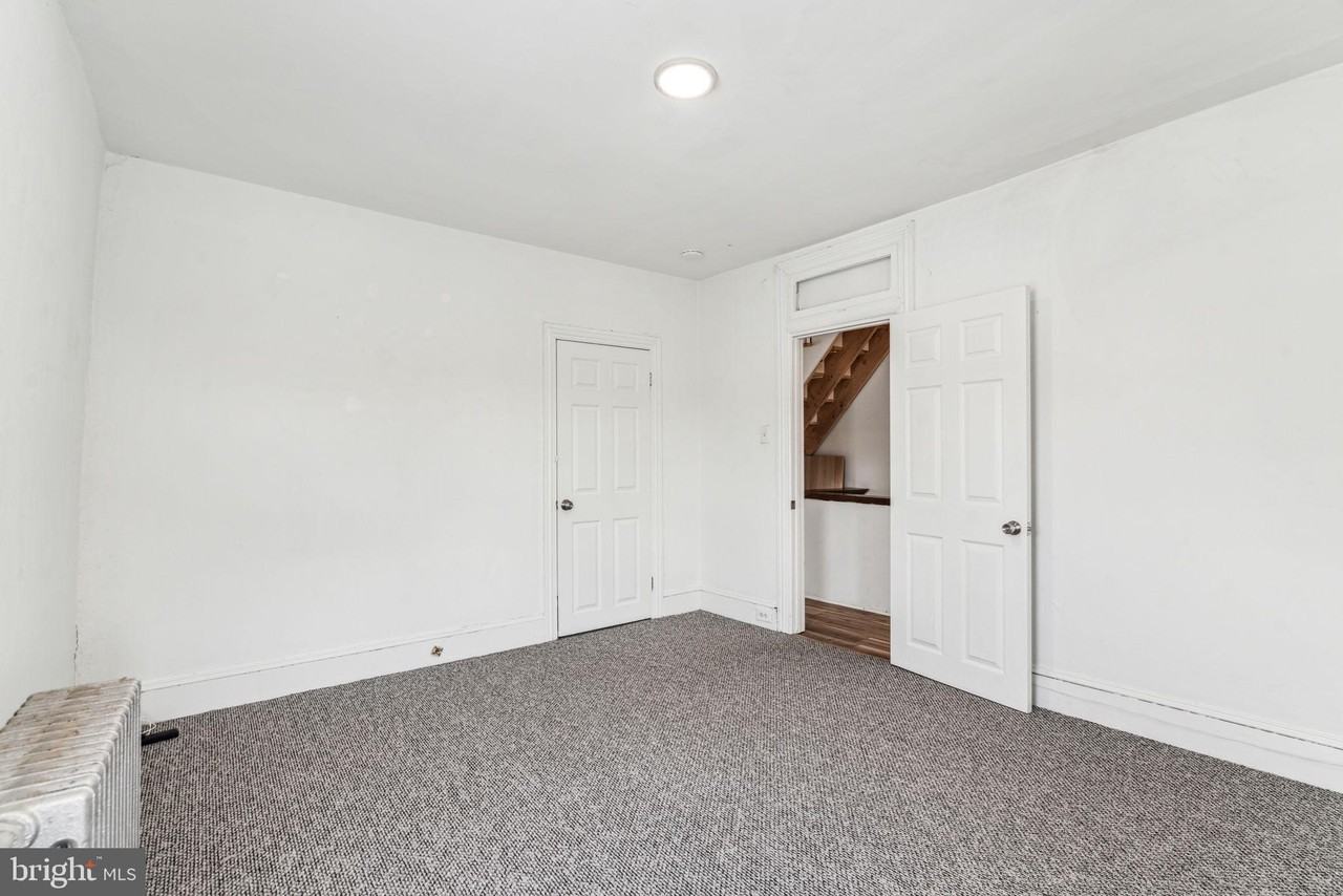 270 Dupont St #2 - Photo 6 of 17