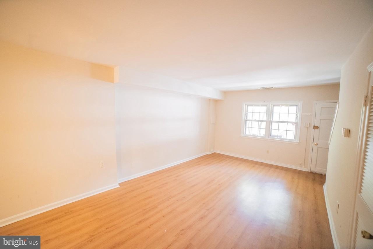 2300 Naudain St #N - Photo 4 of 19