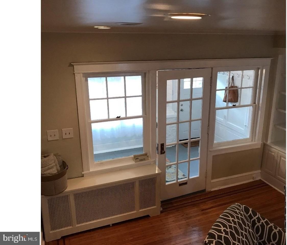 855 N 21st St - Photo 5 of 12
