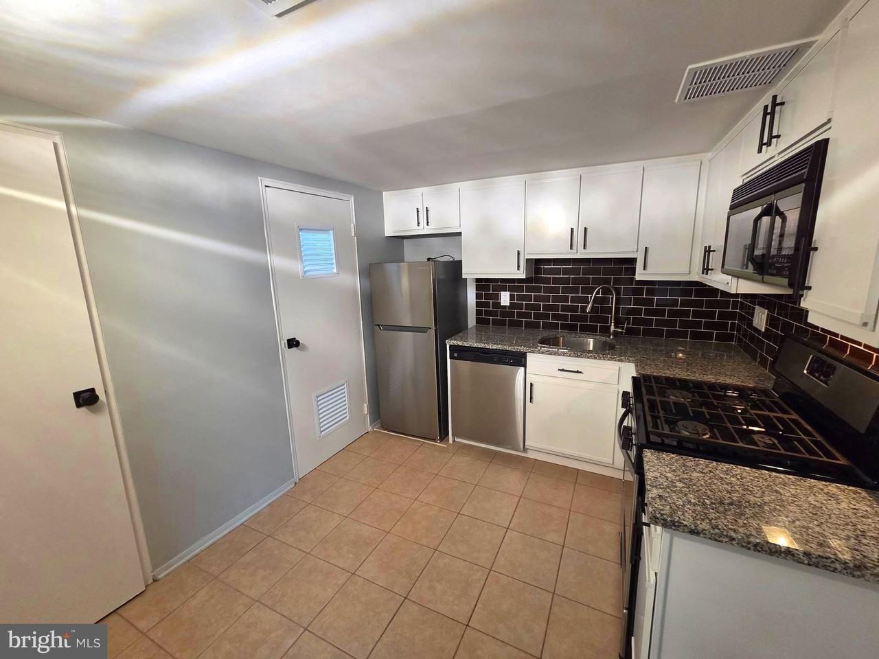 441 Tomlinson Rd #F12 - Photo 4 of 26