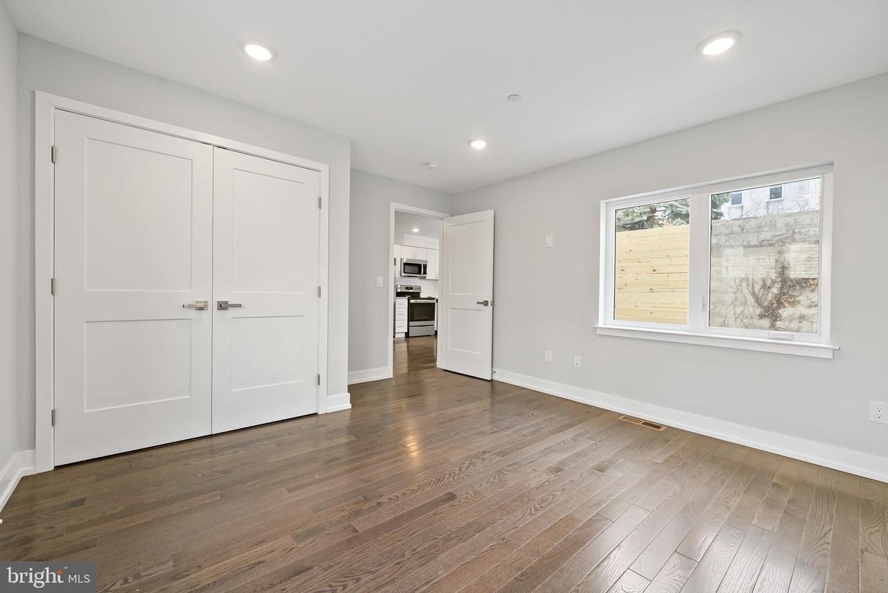 1533 N 2nd St #3B - Photo 3 of 11