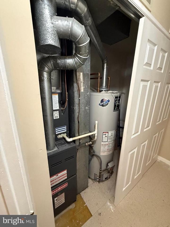 9388 Neil Rd #B - Photo 6 of 37