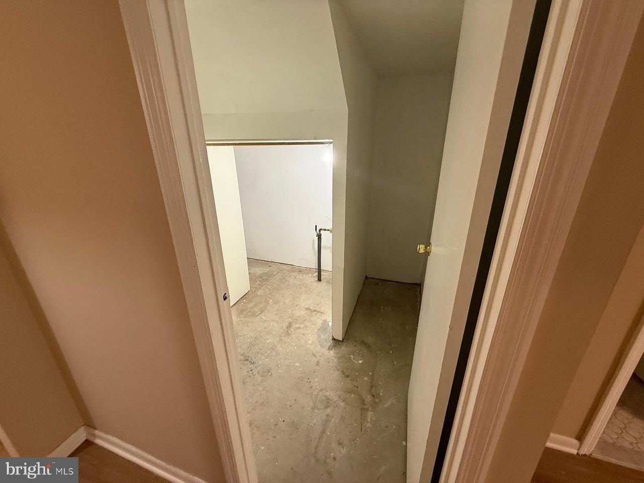 9388 Neil Rd #B - Photo 7 of 37