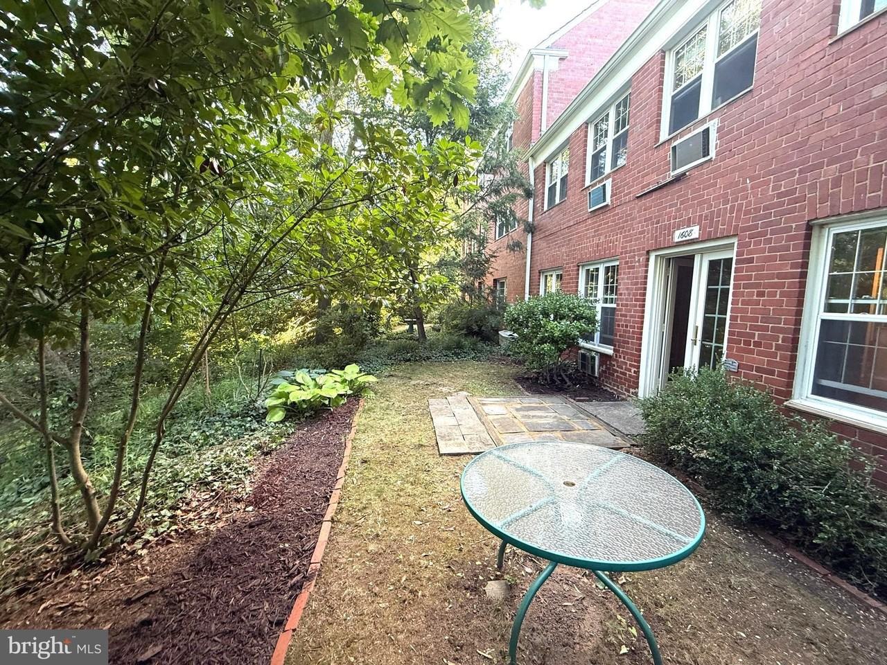 1608 Mount Eagle Pl #967-16 - Photo 2 of 36