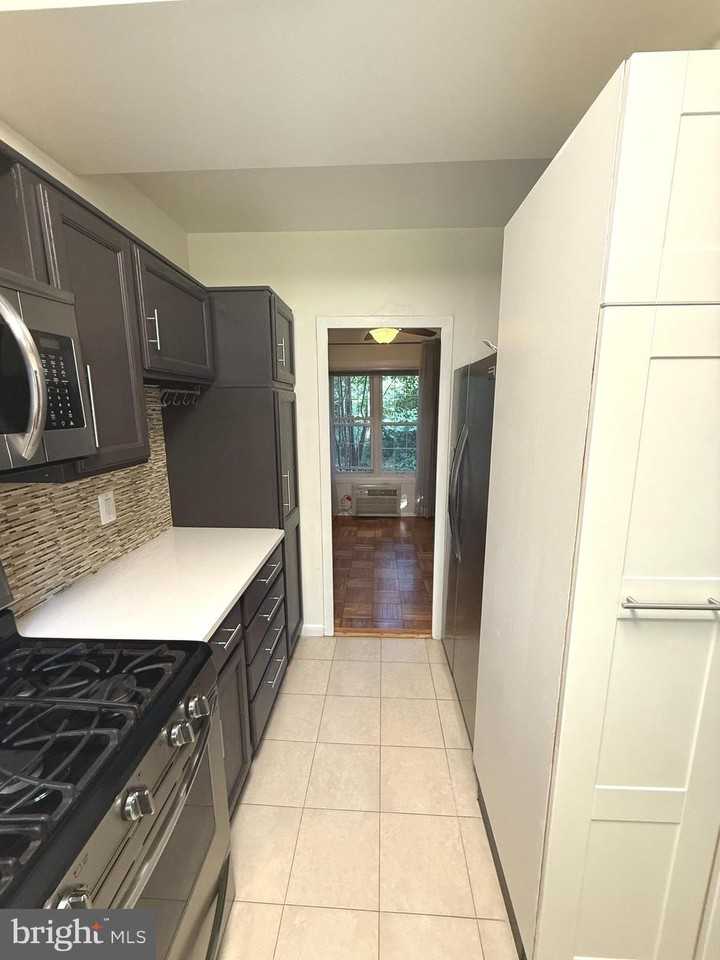 1608 Mount Eagle Pl #967-16 - Photo 6 of 36