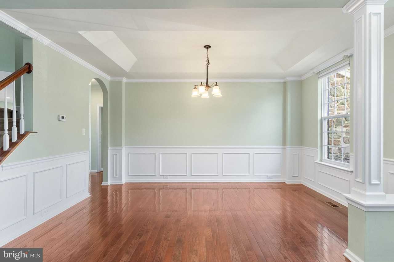 1407 Preserve Ln - Photo 5 of 35