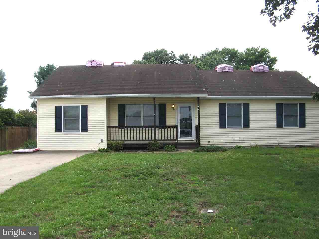 104 Covington Ln - Photo 2 of 19