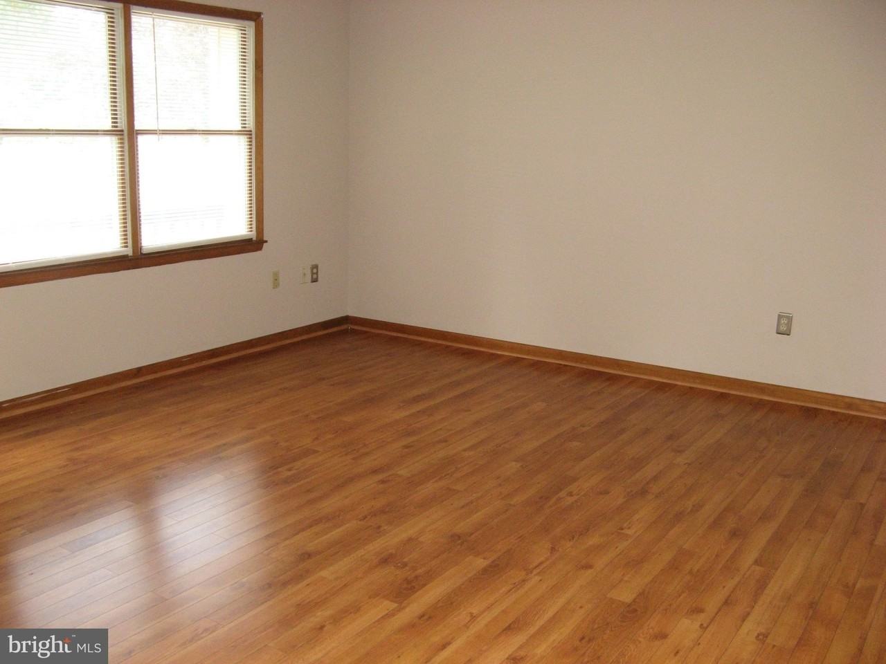 104 Covington Ln - Photo 6 of 19