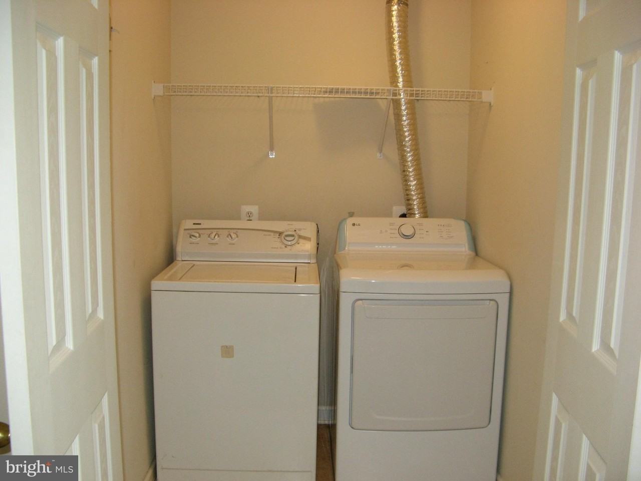 108 Monticello Sq - Photo 6 of 18