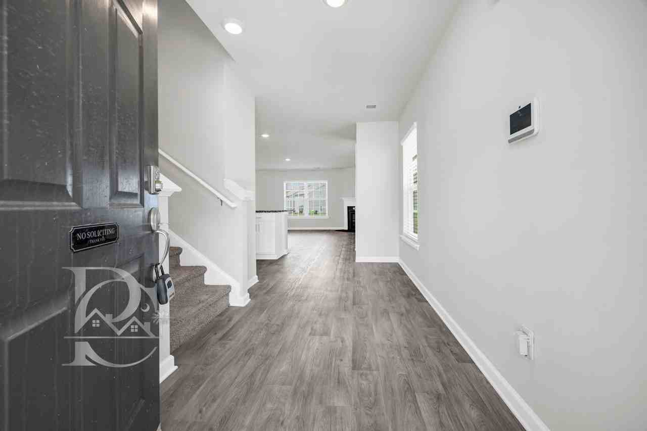 2015 Elmridge Rd - Photo 2 of 31
