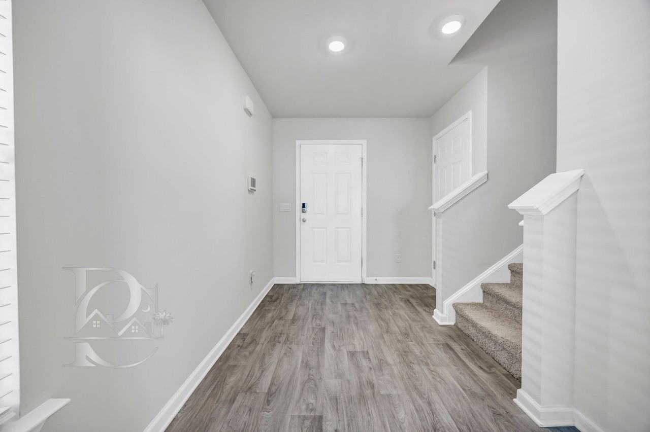 2015 Elmridge Rd - Photo 3 of 31
