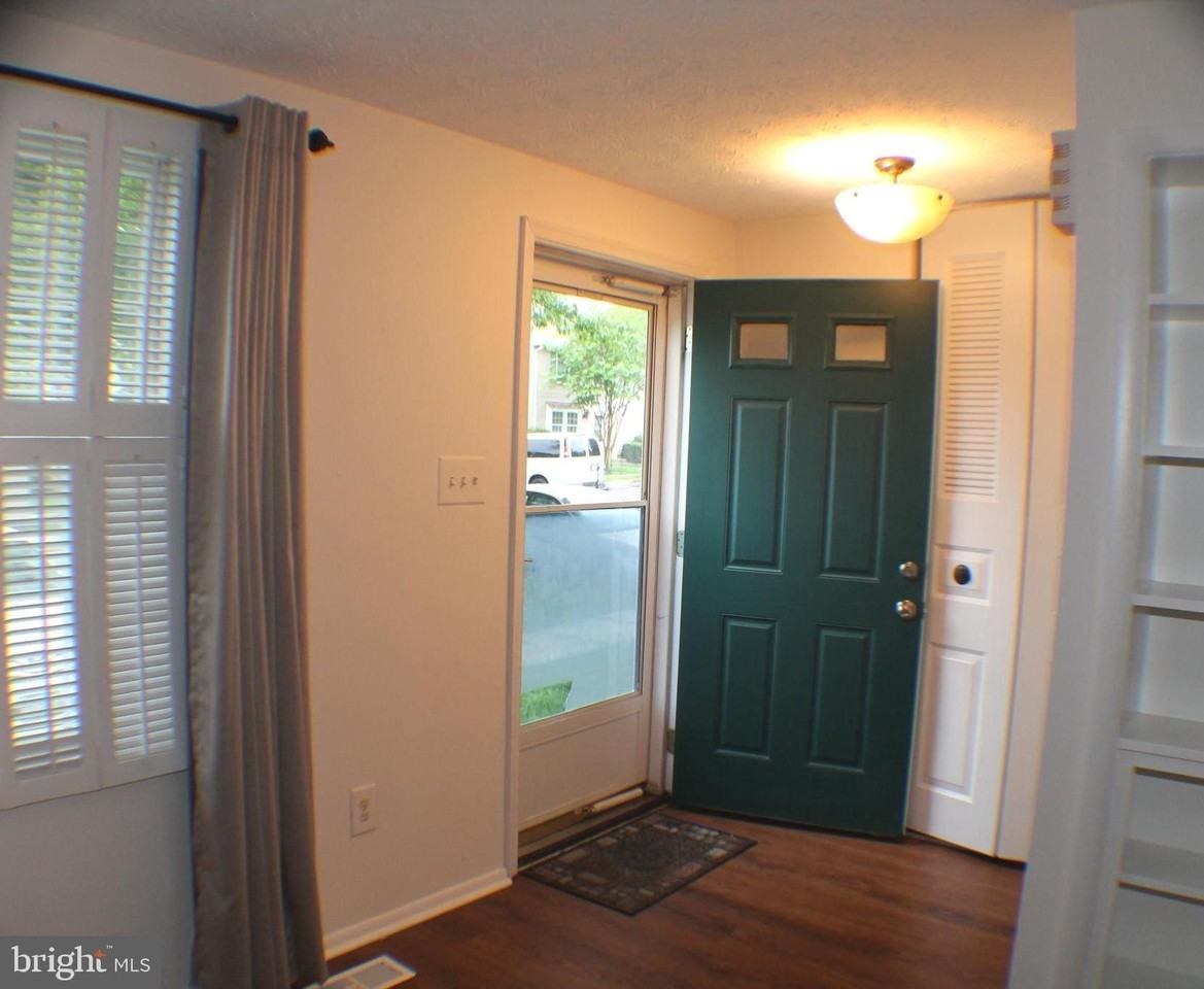 7915 Tyson Oaks Cir - Photo 5 of 22